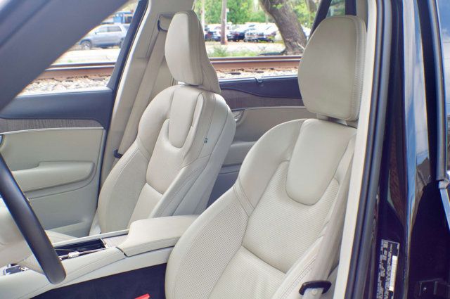 2023 Volvo XC90 Ultimate - Photo 16