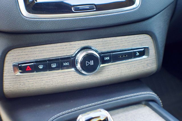 2023 Volvo XC90 Recharge MSRP$85295/T8-Ultimate/6-Passenger/Heated&CooledSeats/HeadsUp - 23010986 - 30
