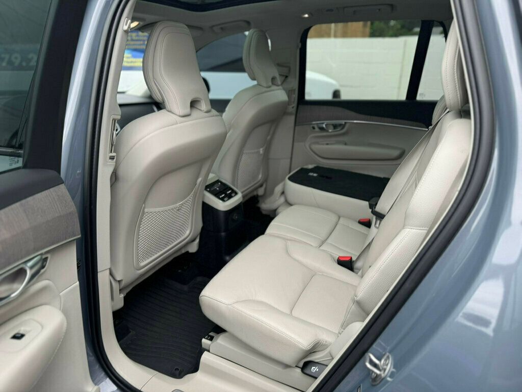 2023 Volvo XC90 Recharge Plus photo 11