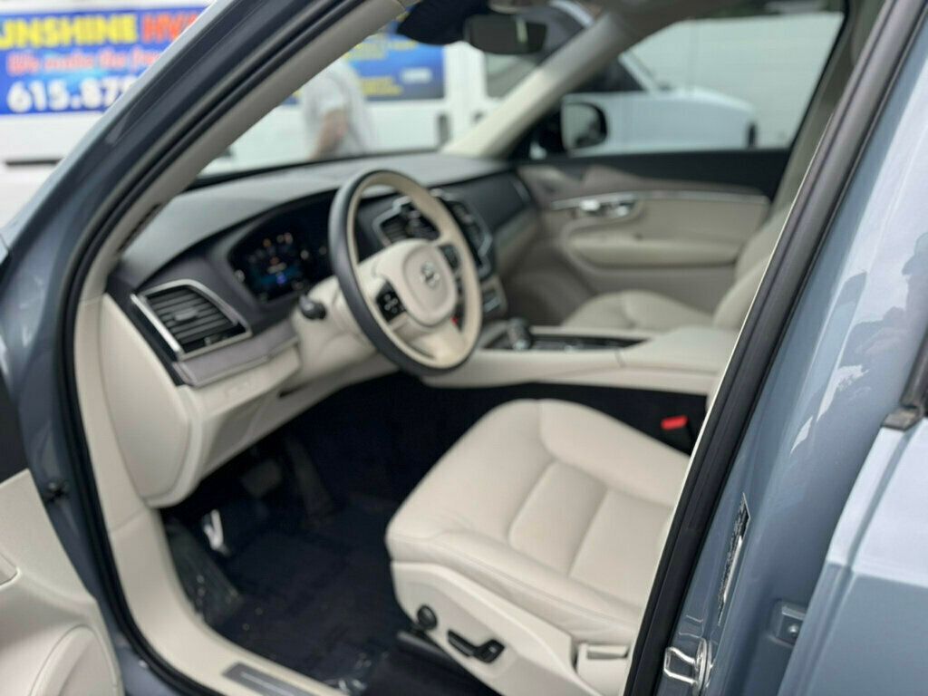 2023 Volvo XC90 Recharge Plus photo 8