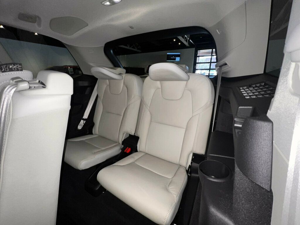 2023 Volvo XC90 Recharge Plug-In Hybrid T8/Ultimate/DarkTheme/Htd&CldSeats/HeadUpDisplay/HtdSteerWheel - 22978777 - 26