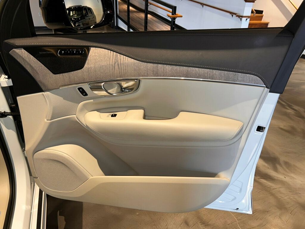 2023 Volvo XC90 Recharge Plug-In Hybrid T8/Ultimate/DarkTheme/Htd&CldSeats/HeadUpDisplay/HtdSteerWheel - 22978777 - 33