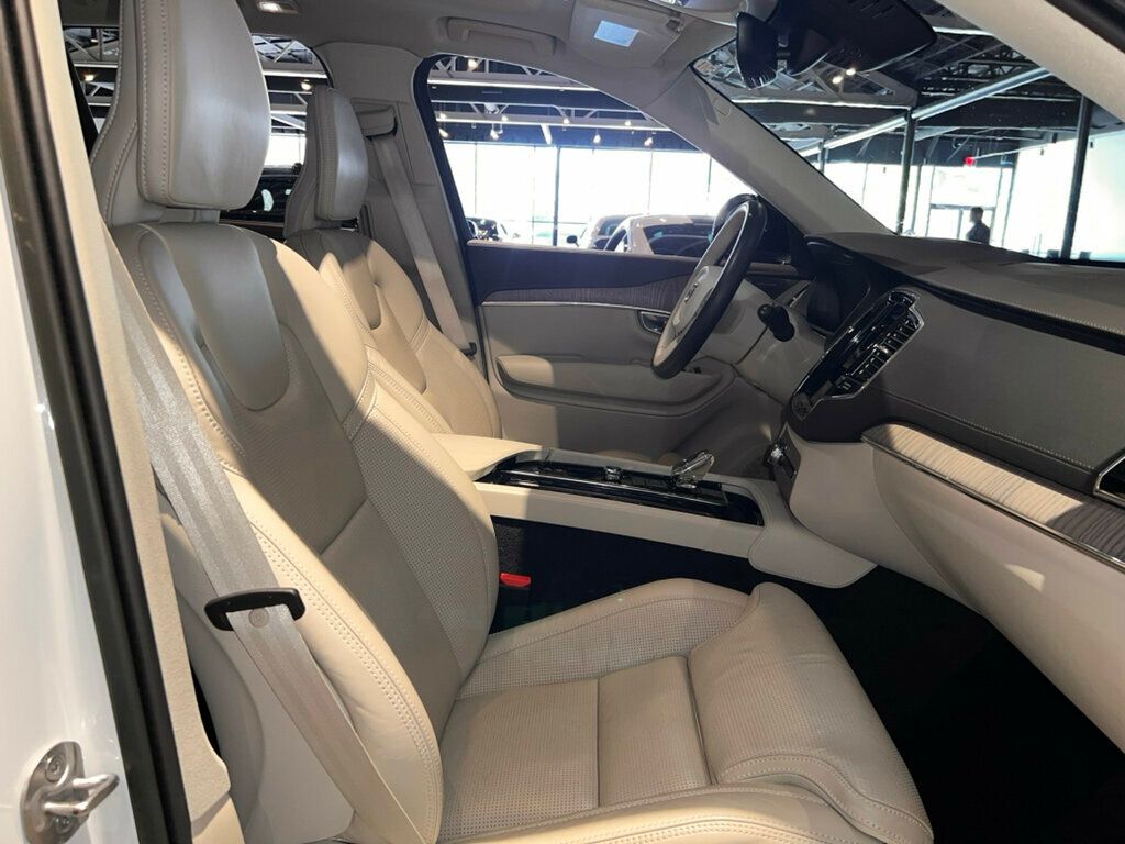 2023 Volvo XC90 Recharge Plug-In Hybrid T8/Ultimate/DarkTheme/Htd&CldSeats/HeadUpDisplay/HtdSteerWheel - 22978777 - 34