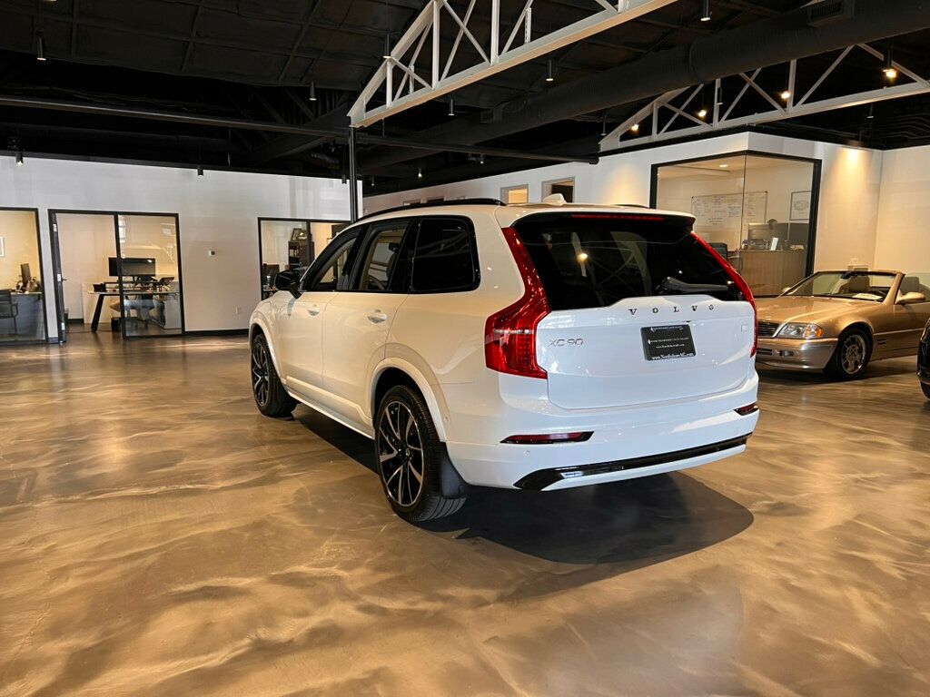 2023 Volvo XC90 Recharge Plug-In Hybrid T8/Ultimate/DarkTheme/Htd&CldSeats/HeadUpDisplay/HtdSteerWheel - 22978777 - 3