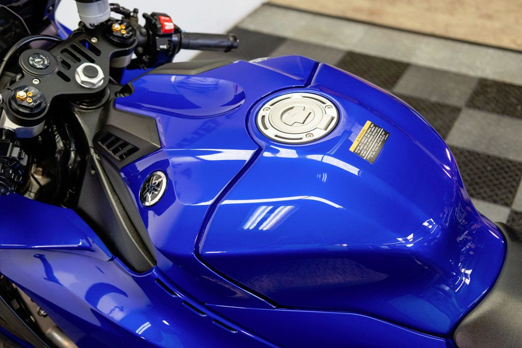 2023 YAMAHA YZF-R1 1-OWNER VERY NICE!!! - 23092980 - 12