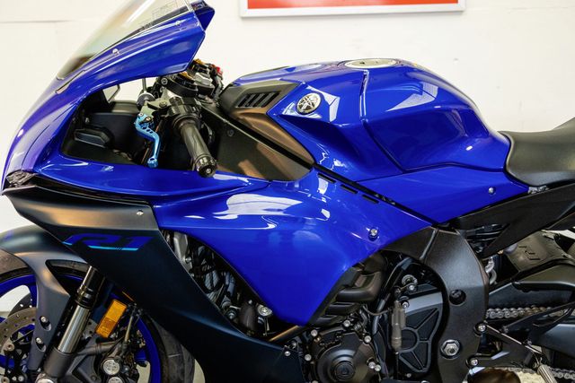 2023 YAMAHA YZF-R1 1-OWNER VERY NICE!!! - 23092980 - 18