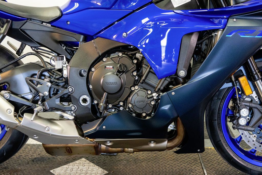 2023 YAMAHA YZF-R1 1-OWNER VERY NICE!!! - 23092980 - 19