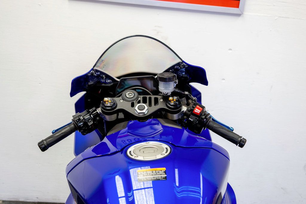 2023 YAMAHA YZF-R1 1-OWNER VERY NICE!!! - 23092980 - 8