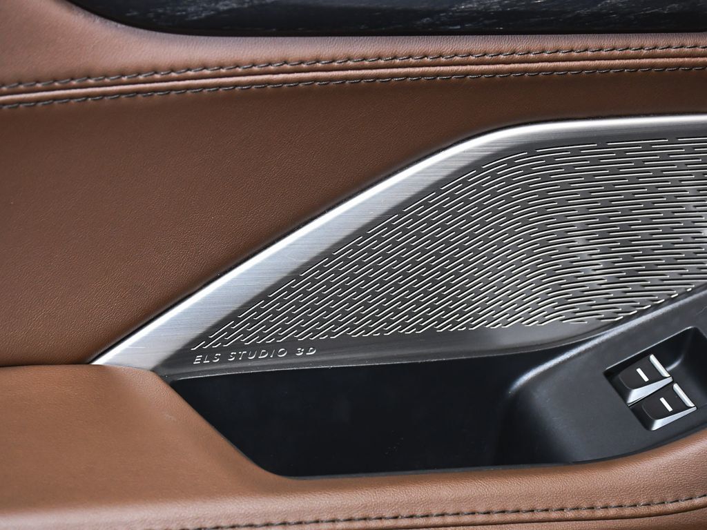 Acura MDX photo 11
