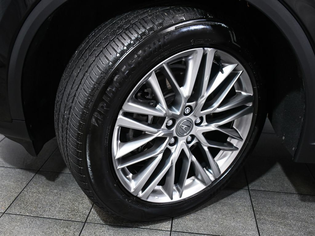 Acura MDX photo 7
