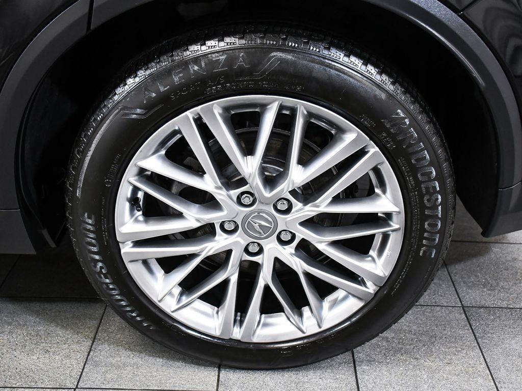 Acura MDX photo 8