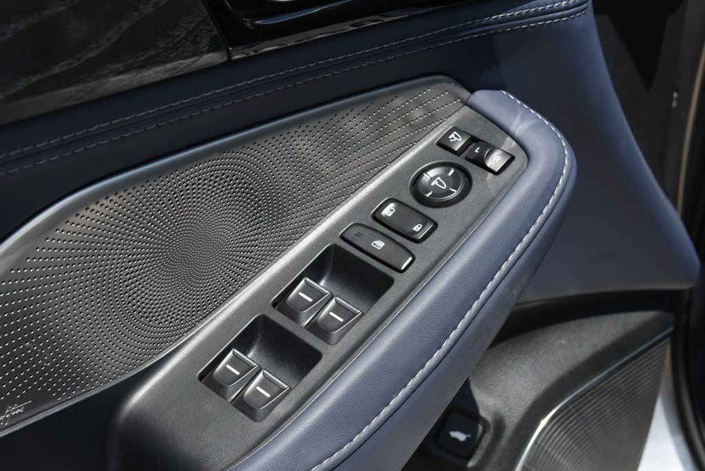 2024 Acura MDX Type S SH-AWD Advance photo 39