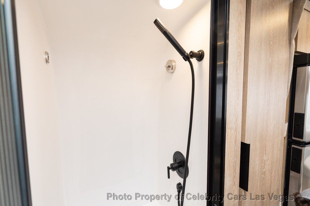 2024 Airstream 28RB Pottery Barn - 22952684 - 10