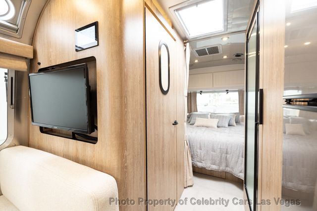 2024 Airstream 28RB Pottery Barn - 22952684 - 2