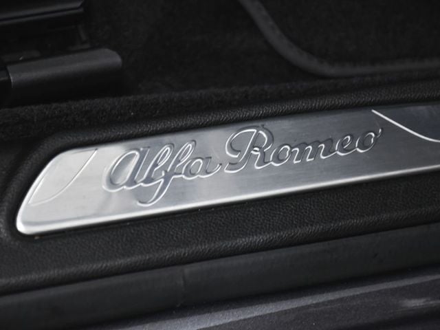 2024 Alfa Romeo Giulia Ti - 23001619 - 13