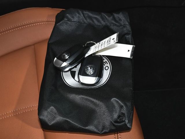 2024 Alfa Romeo Giulia Ti - 23001619 - 63