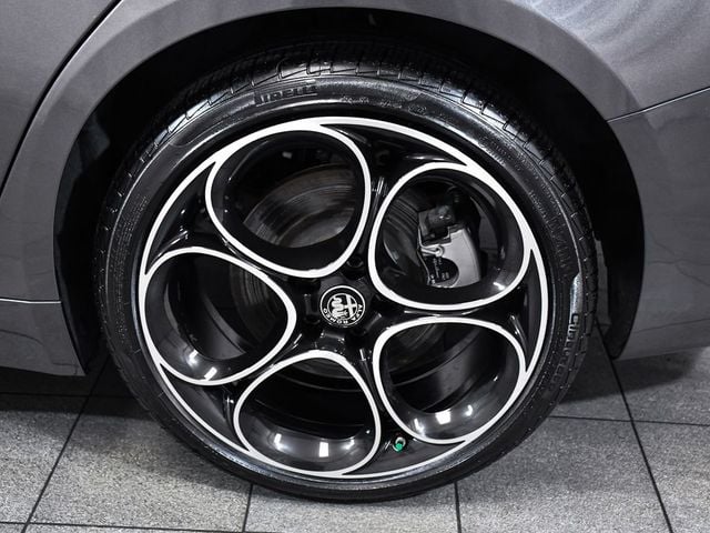 2024 Alfa Romeo Giulia Ti - 23001619 - 7