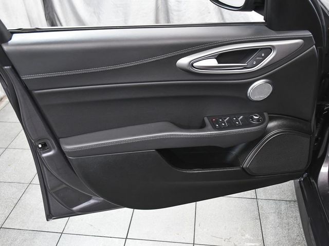 2024 Alfa Romeo Giulia Ti - 23001619 - 8
