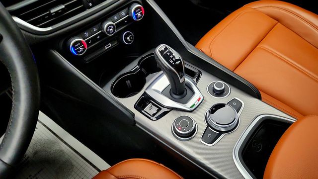 2024 Alfa Romeo Giulia Ti AWD - 23032076 - 16