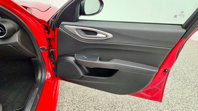 2024 Alfa Romeo Giulia Ti AWD - 23032076 - 25