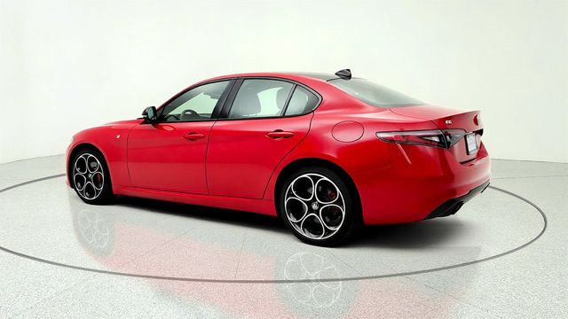 2024 Alfa Romeo Giulia Ti AWD w/ 19'' Sport Wheels & Saddle Brown Leather Seats - 23032076 - 6