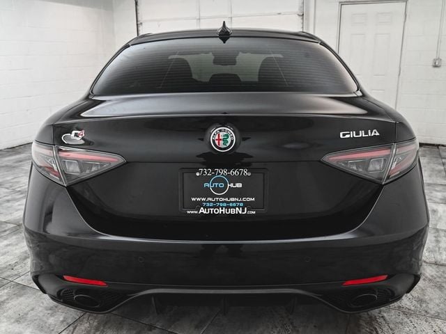 2024 Alfa Romeo Giulia Veloce - 22990225 - 4