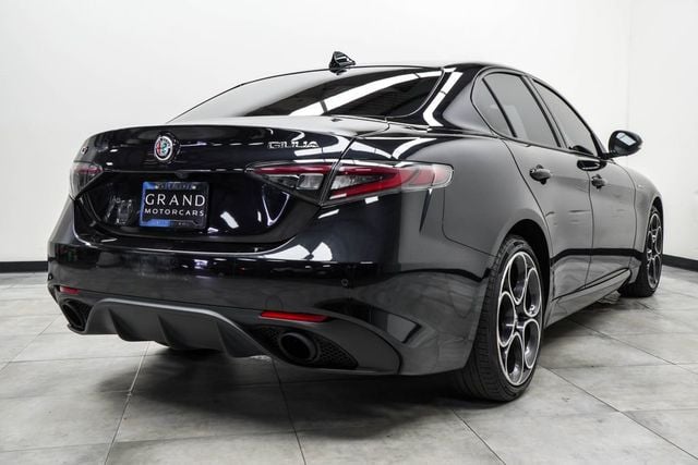 2024 Alfa Romeo Giulia Veloce AWD - 23030572 - 11
