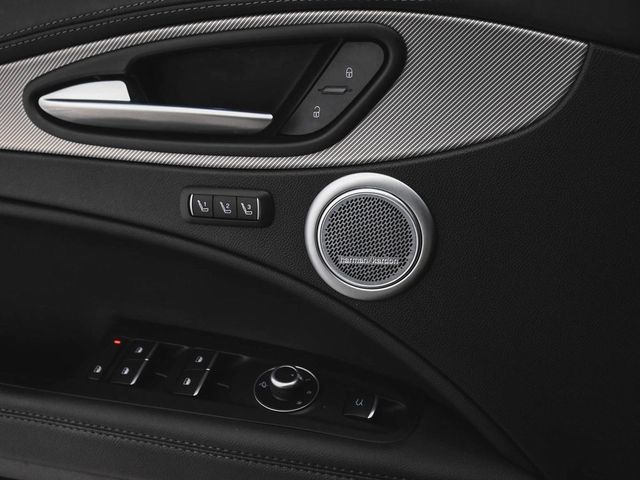 2024 Alfa Romeo Stelvio Ti - 22982929 - 9