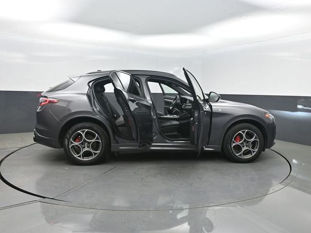 2024 Alfa Romeo Stelvio Ti AWD - 22998384 - 36