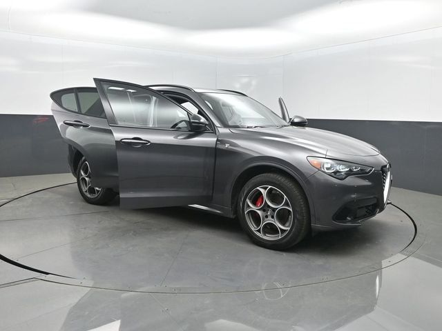 2024 Alfa Romeo Stelvio Ti AWD - 22998384 - 37