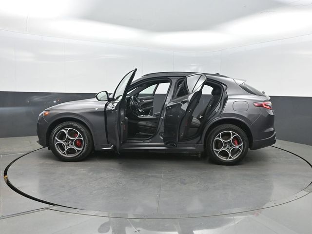 2024 Alfa Romeo Stelvio Ti AWD - 22998384 - 38
