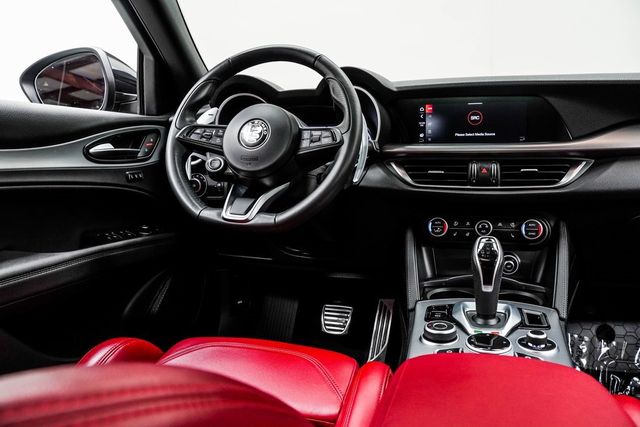2024 Alfa Romeo Stelvio Veloce AWD - 22978961 - 18