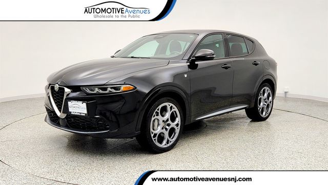 2024 Alfa Romeo Tonale Ti EAWD w/ 20'' Wheels, Premium Leather Interior & Power Sunroof - 22998942 - 0