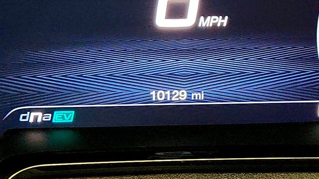 2024 Alfa Romeo Tonale Ti EAWD w/ 20'' Wheels, Premium Leather Interior & Power Sunroof - 22998942 - 15