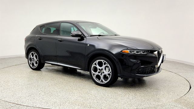 2024 Alfa Romeo Tonale Ti EAWD w/ 20'' Wheels, Premium Leather Interior & Power Sunroof - 22998942 - 2