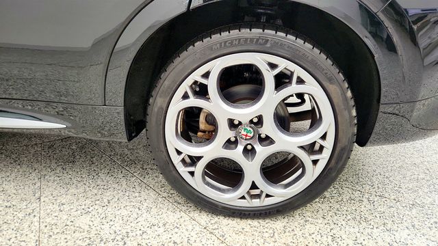 2024 Alfa Romeo Tonale Ti EAWD w/ 20'' Wheels, Premium Leather Interior & Power Sunroof - 22998942 - 8