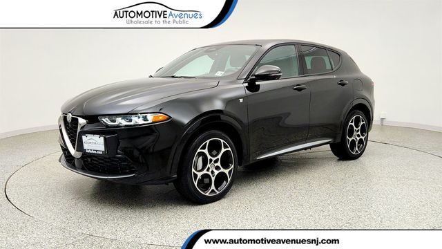 2024 Alfa Romeo Tonale Ti EAWD w/ Active Assist Pkg, 19'' Wheels & Power Moonroof - 23034678 - 0