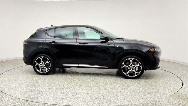 2024 Alfa Romeo Tonale Ti EAWD w/ Active Assist Pkg, 19'' Wheels & Power Moonroof - 23034678 - 3