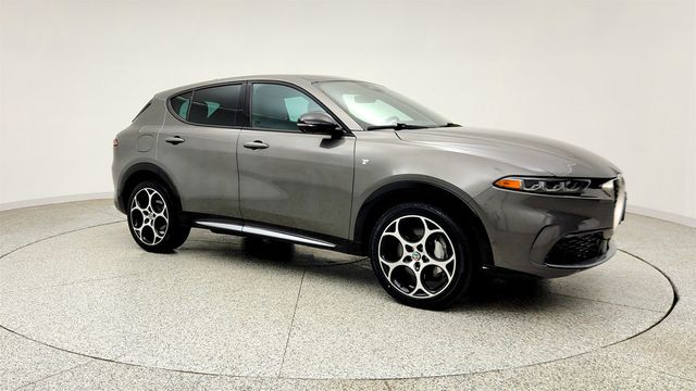 2024 Alfa Romeo Tonale Ti EAWD w/ Active Assist Pkg, Moonroof & 19'' Wheels - 23038864 - 2