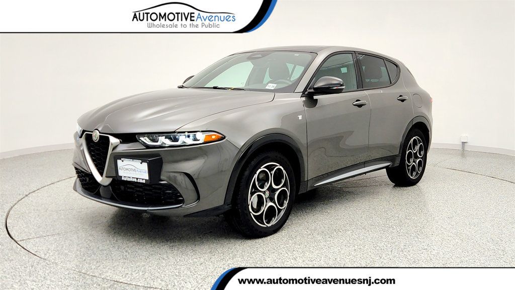 2024 Alfa Romeo Tonale Ti EAWD with Power Moonroof - 22970672 | Video 1