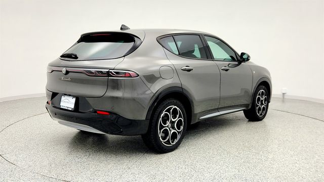 2024 Alfa Romeo Tonale Ti EAWD with Power Moonroof - 22970672 - 4