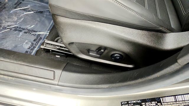 2024 Alfa Romeo Tonale Ti EAWD with Premium Interior Package & Power Moonroof - 22968977 - 11