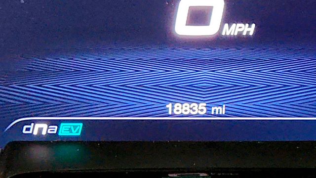 2024 Alfa Romeo Tonale Ti EAWD with Premium Interior Package & Power Moonroof - 22968977 - 15