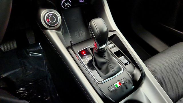 2024 Alfa Romeo Tonale Ti EAWD with Premium Interior Package & Power Moonroof - 22968977 - 16