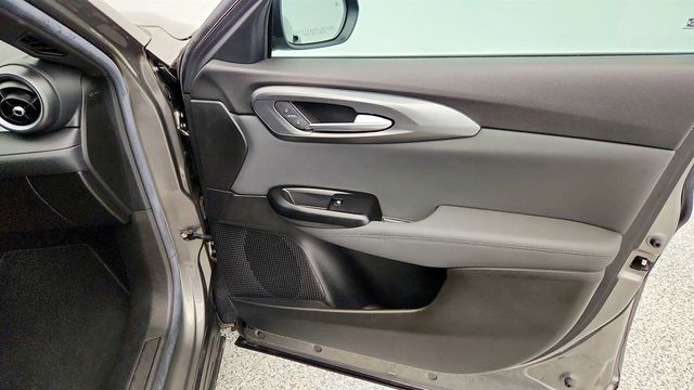 2024 Alfa Romeo Tonale Ti EAWD with Premium Interior Package & Power Moonroof - 22968977 - 25