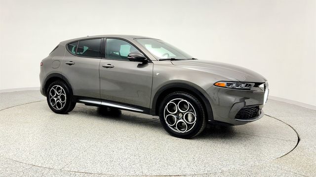 2024 Alfa Romeo Tonale Ti EAWD with Premium Interior Package & Power Moonroof - 22968977 - 2