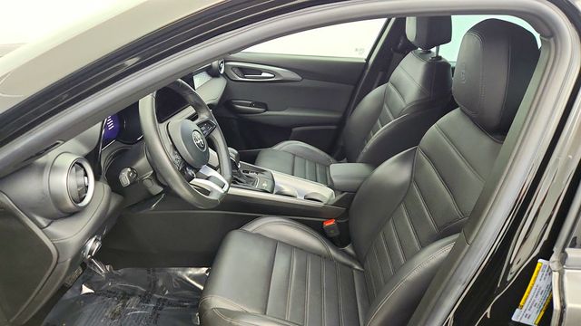 2024 Alfa Romeo Tonale Ti EAWD with Premium Interior Package & Power Moonroof - 22986935 - 20