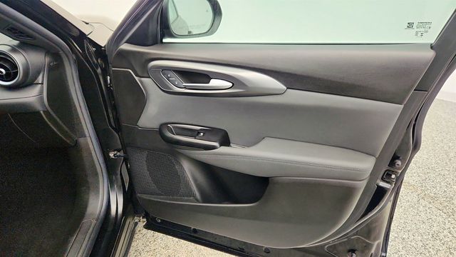 2024 Alfa Romeo Tonale Ti EAWD with Premium Interior Package & Power Moonroof - 22986935 - 26