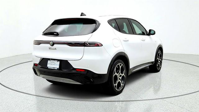 2024 Alfa Romeo Tonale Ti EAWD w/ Power Moonroof - 23082266 - 4
