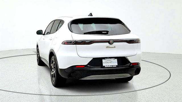 2024 Alfa Romeo Tonale Ti EAWD w/ Power Moonroof - 23082266 - 5